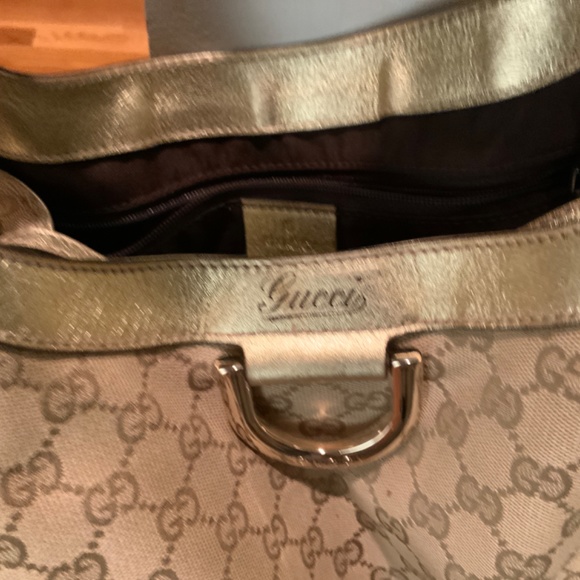 Handbag - Picture 5 of 7